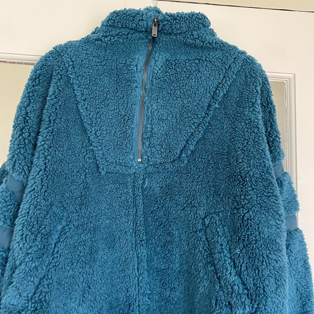 Free People Nantucket Fleece in Wave Runner Blue Sz L - Picture 5 of 8
